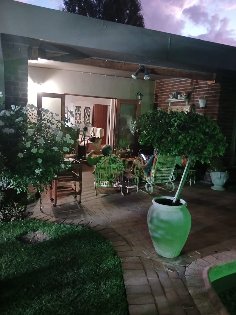 4 Bedroom Property for Sale in Brandwag Free State